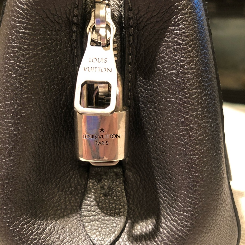 Louis Vuitton Empreinte studded Montaigne BB black - Picture 8 of 9